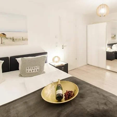 Semesterbostad Luxury Semi-detached In