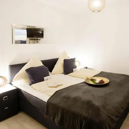 Semesterbostad Luxury Semi-detached In *